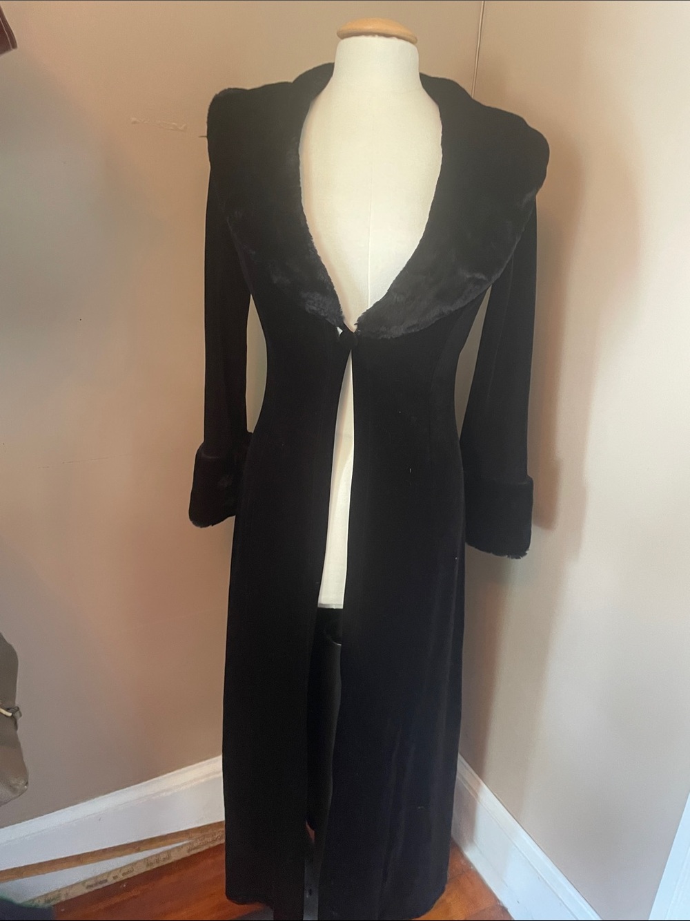 Vintage black Velor duster coat faux Fur trimmed collar and cuffs
